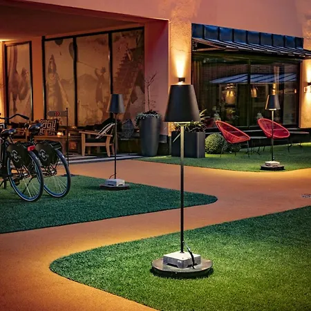 F6 Hotel 4*